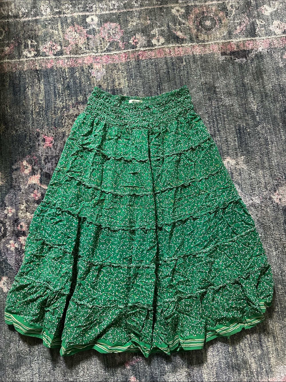 Max Studio Green Tiered Ruffle Midi Skirt Medium Flowy Floral Eclectic Cute Girl